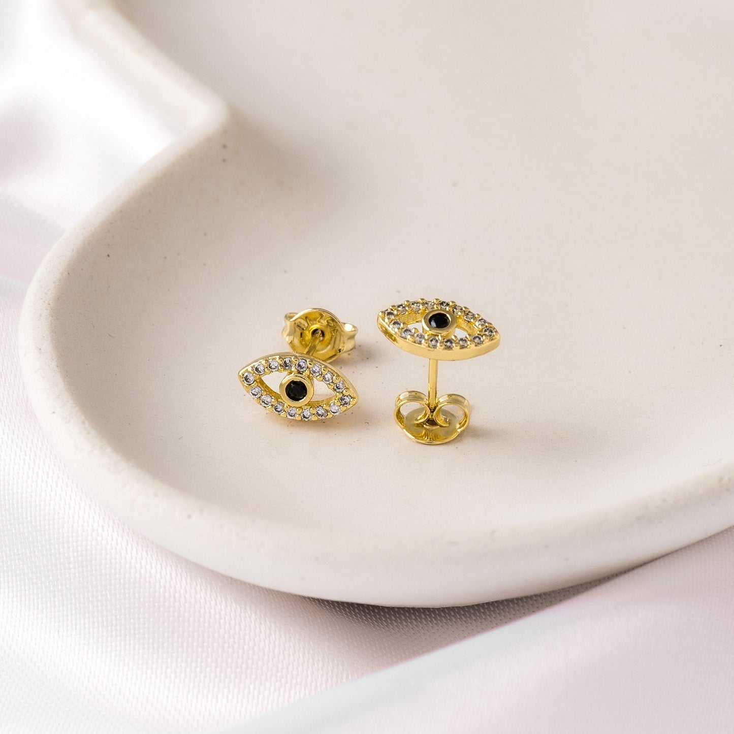 Aretes Ojo turco