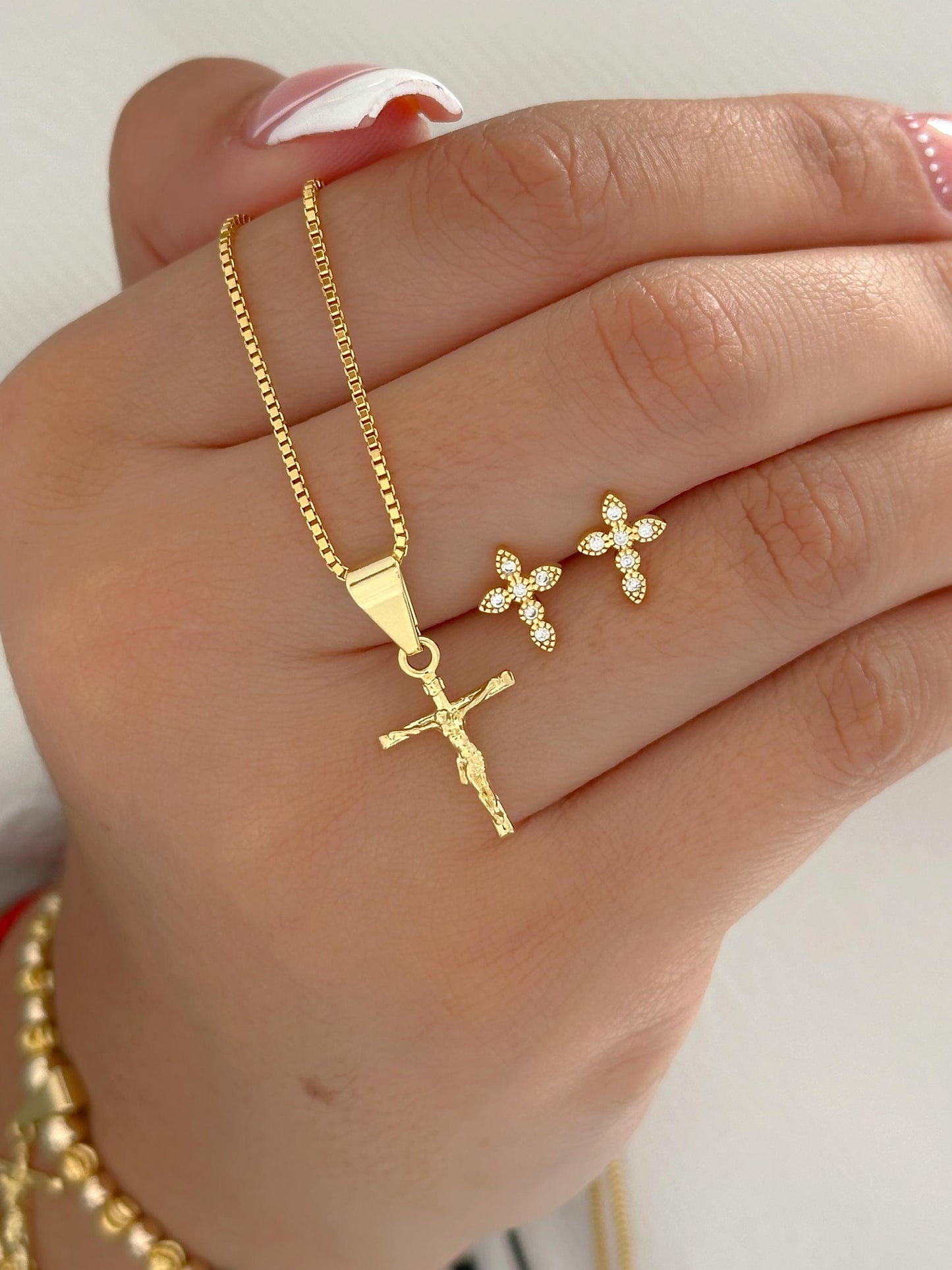 Dije Cristo Inri Pequeño