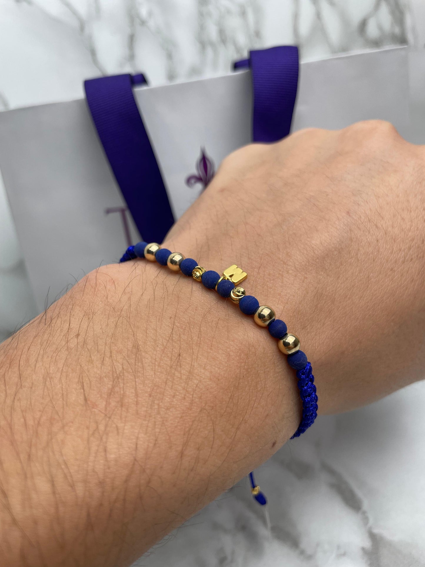 Pulsera Tejida Millonarios Balin liso, Italiano y Neopreno con Inicial M Oro Laminado 18 K AZ