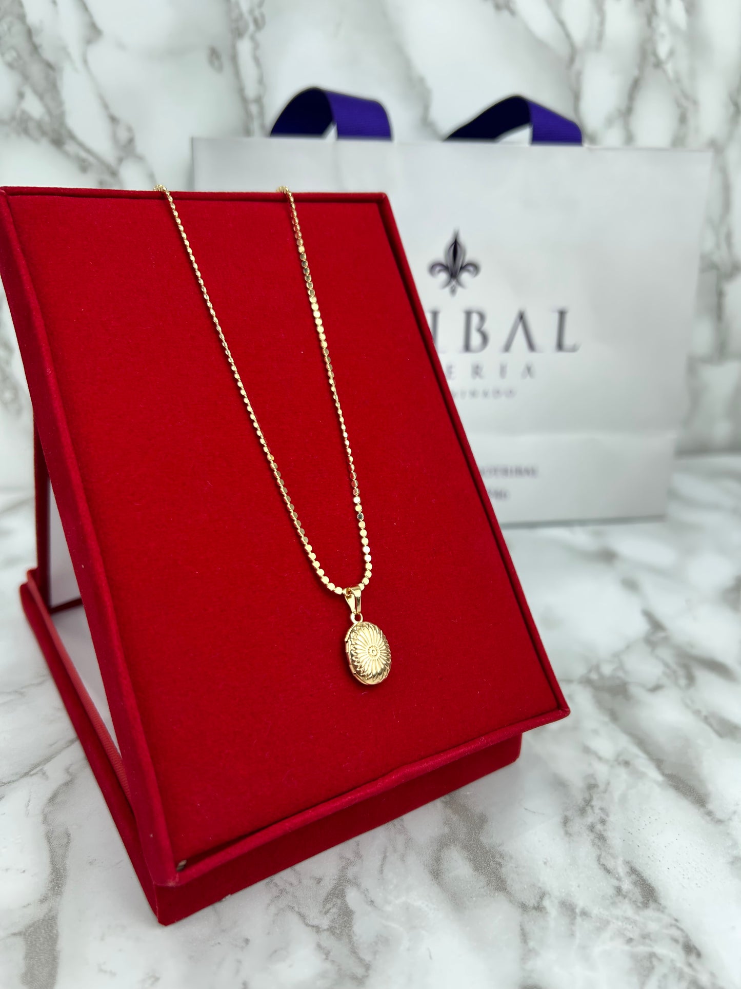 Dije Relicario Margarita