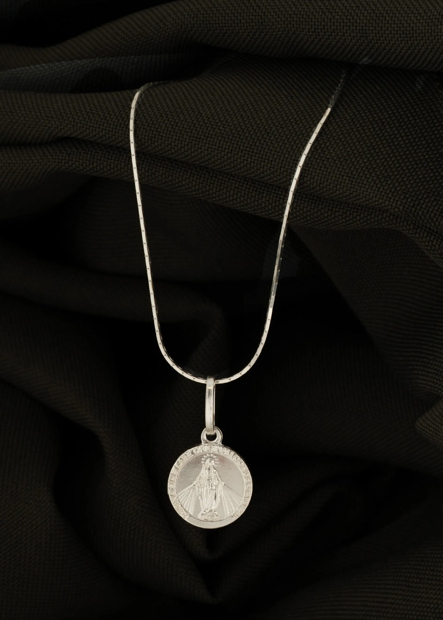 Dije Remarcado Milagrosa 1.2 cm Plata 925