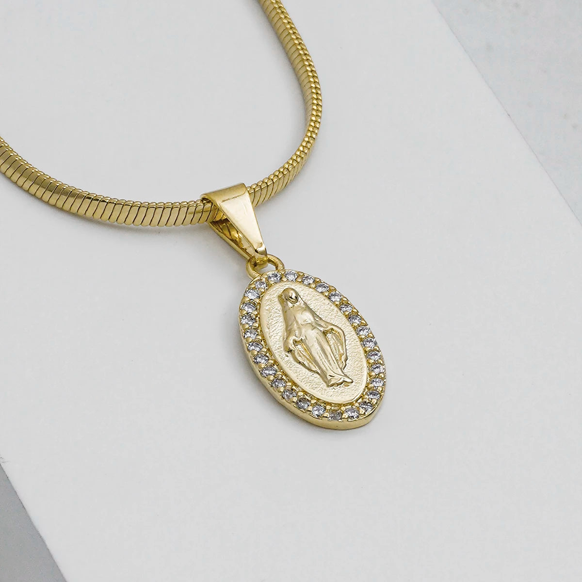 Dije Milagrosa Con Circonias Cristal