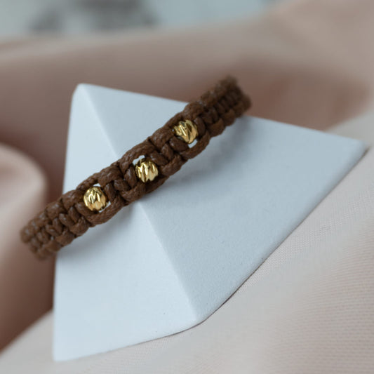 Pulsera Cordón Encerado Café con Balines Italy Oro Laminado 18 K