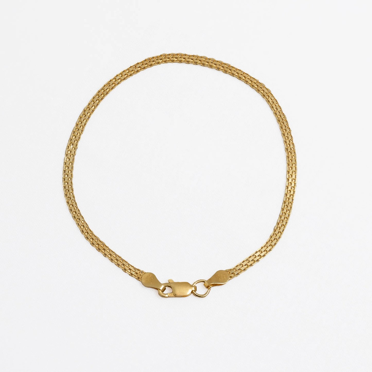 Pulsera China IT con un ancho de 3 MM y un largo de 19.5 CM