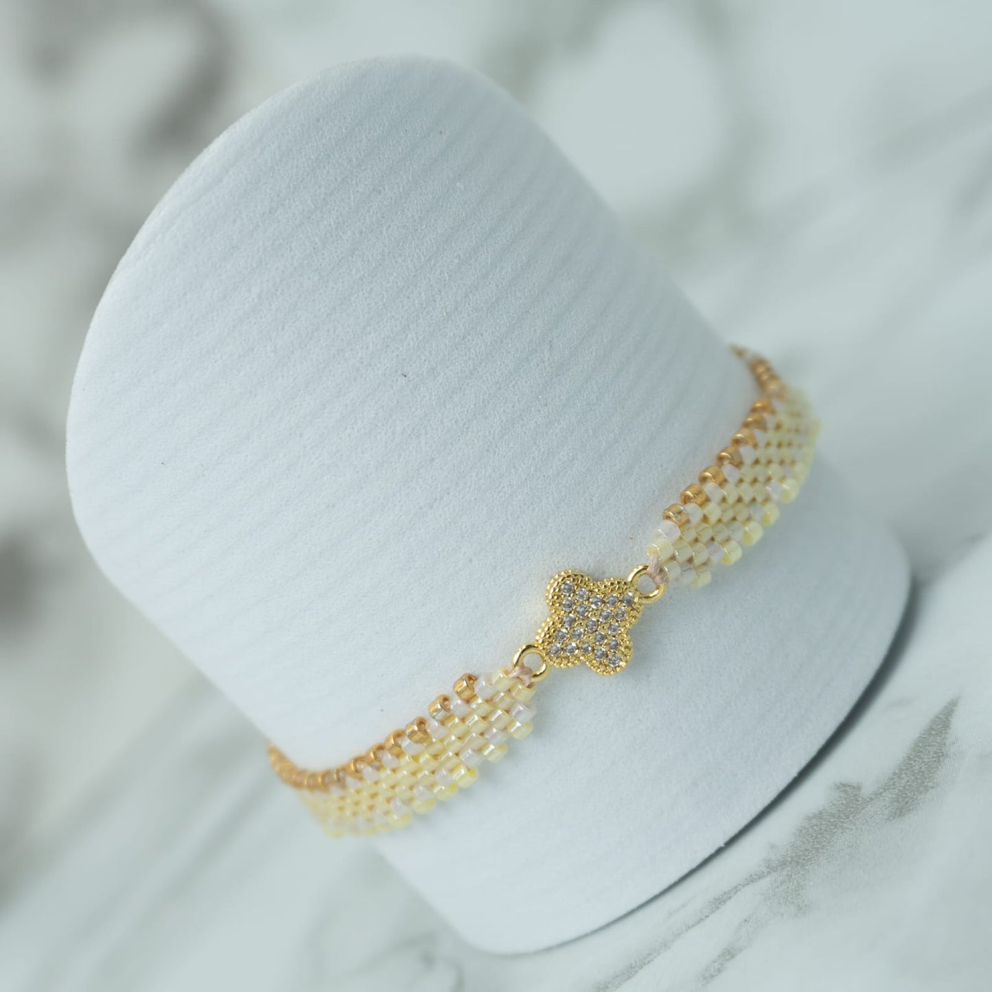 Pulsera Full Miyuki con Hrj Clover Tornasol Oro Laminado 18K BL