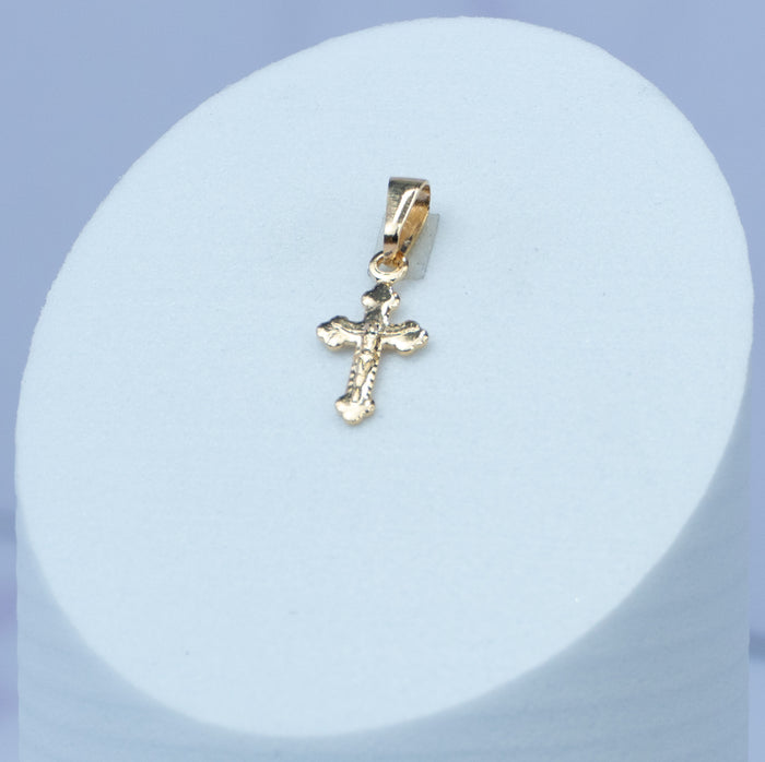Dije Cruz Tallada Cristo 1.5 cm