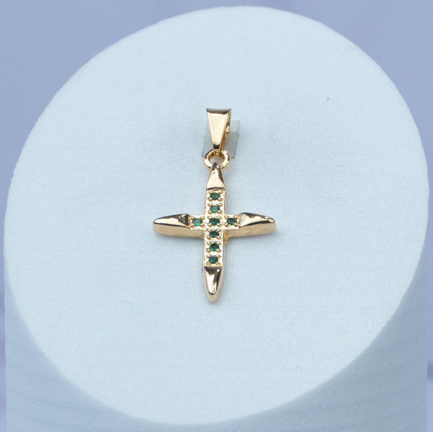 Dije Cruz En Punta/Puntos Circones Verdes 28*14mm
