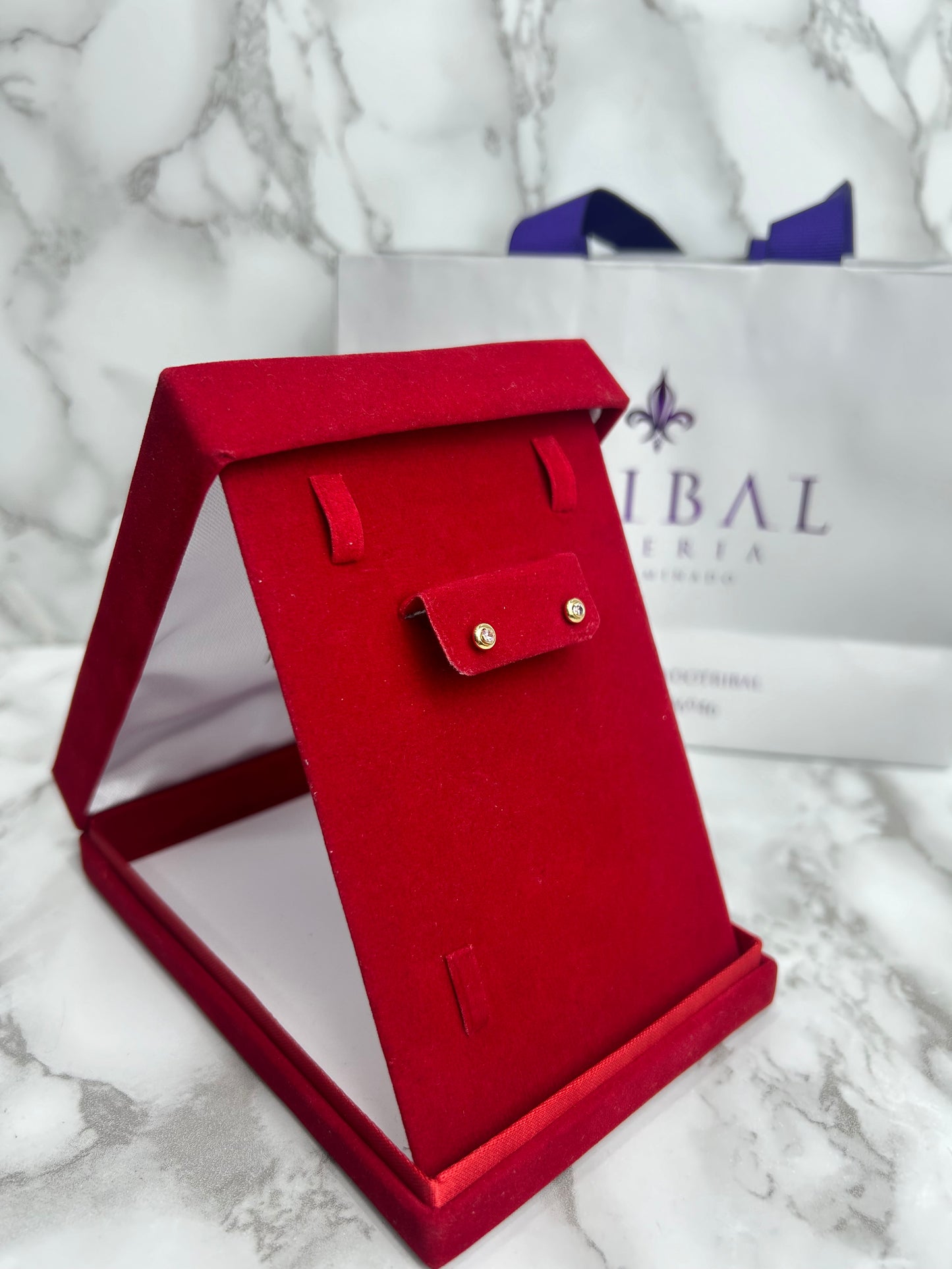 Arete Circón Caja Redonda 4mm ROSA