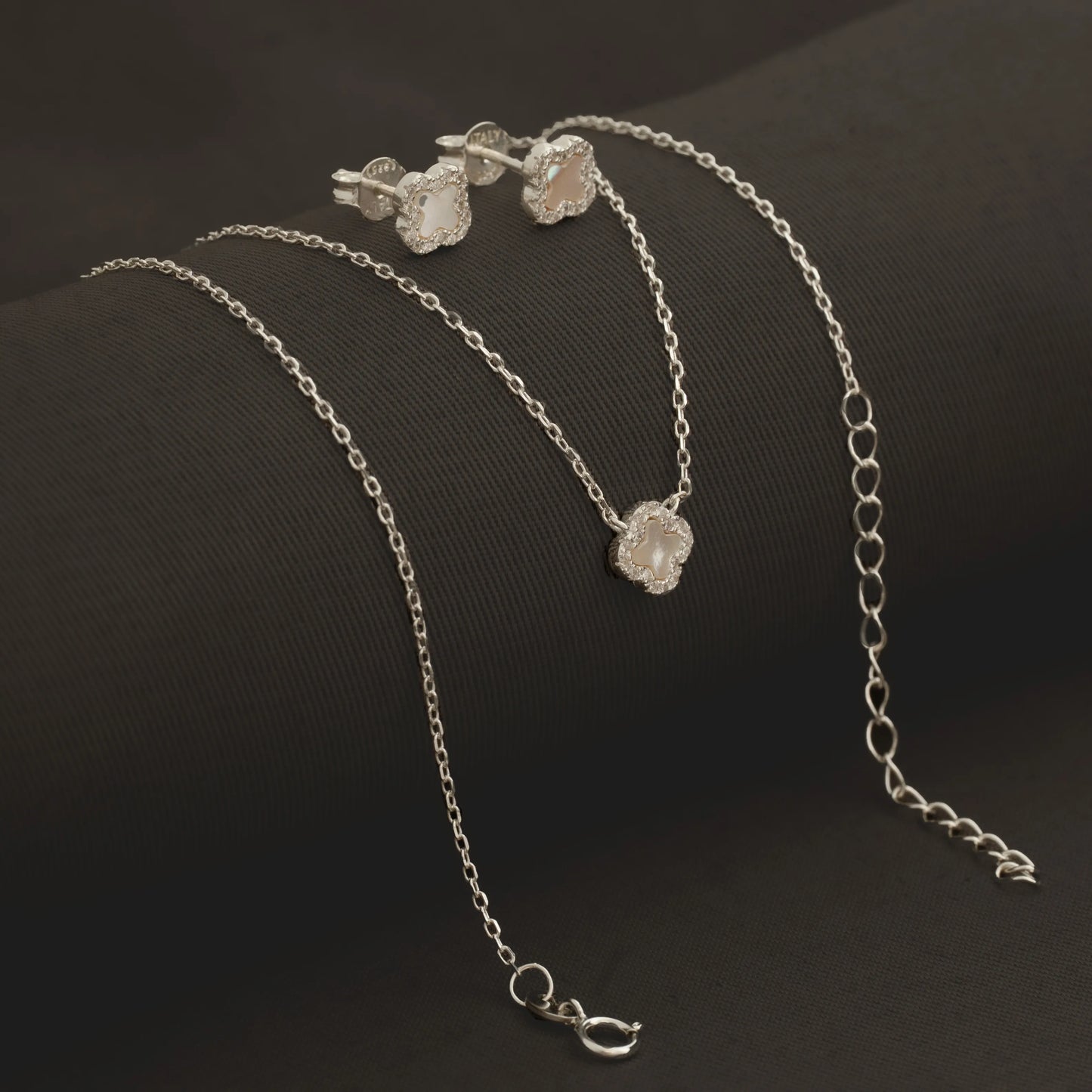 Conjunto Clover Nacar 0.7 mm 40 cm + Ext Plata 925