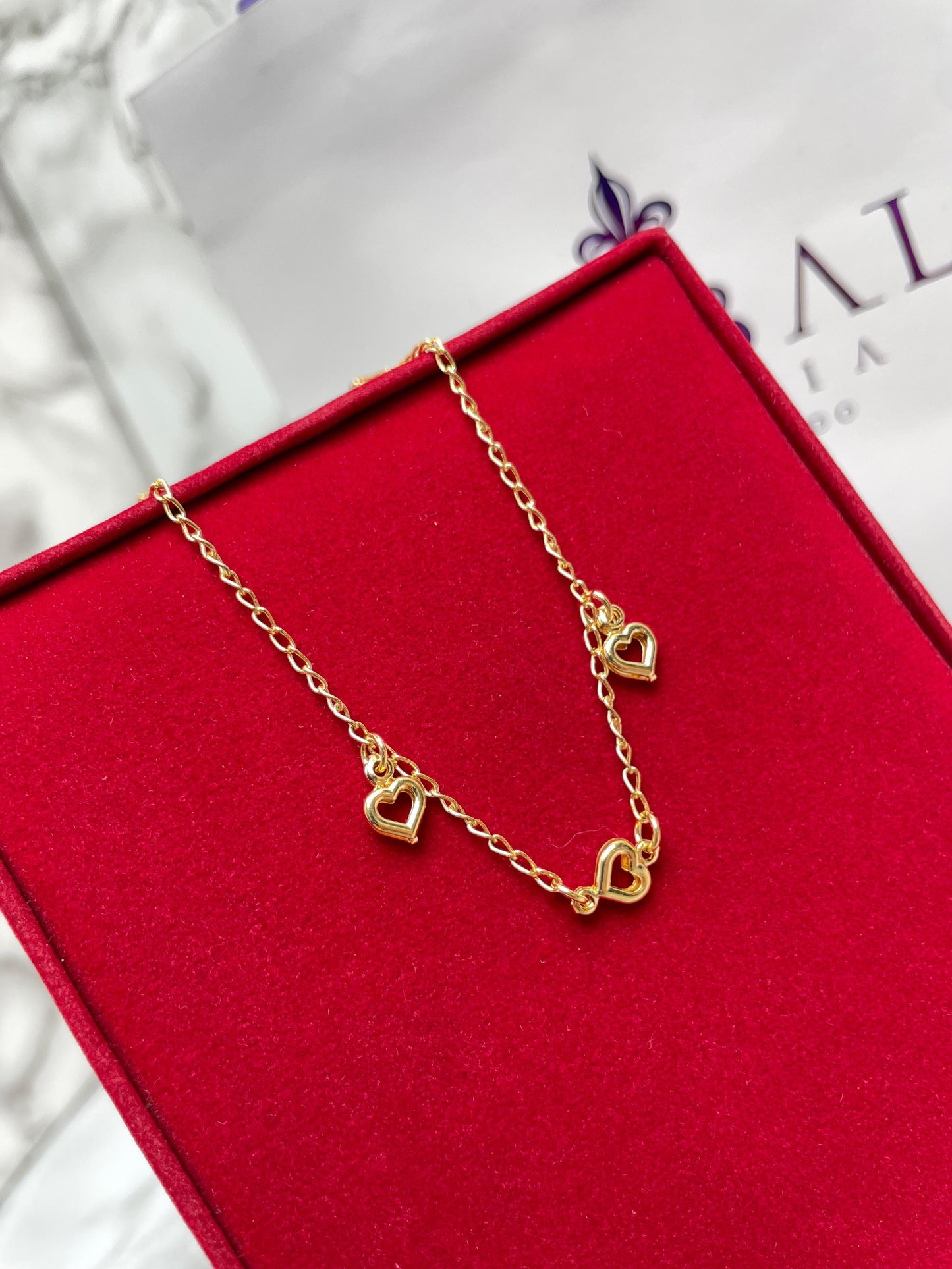 Tobillera Alterna Silueta Corazones 28 cm