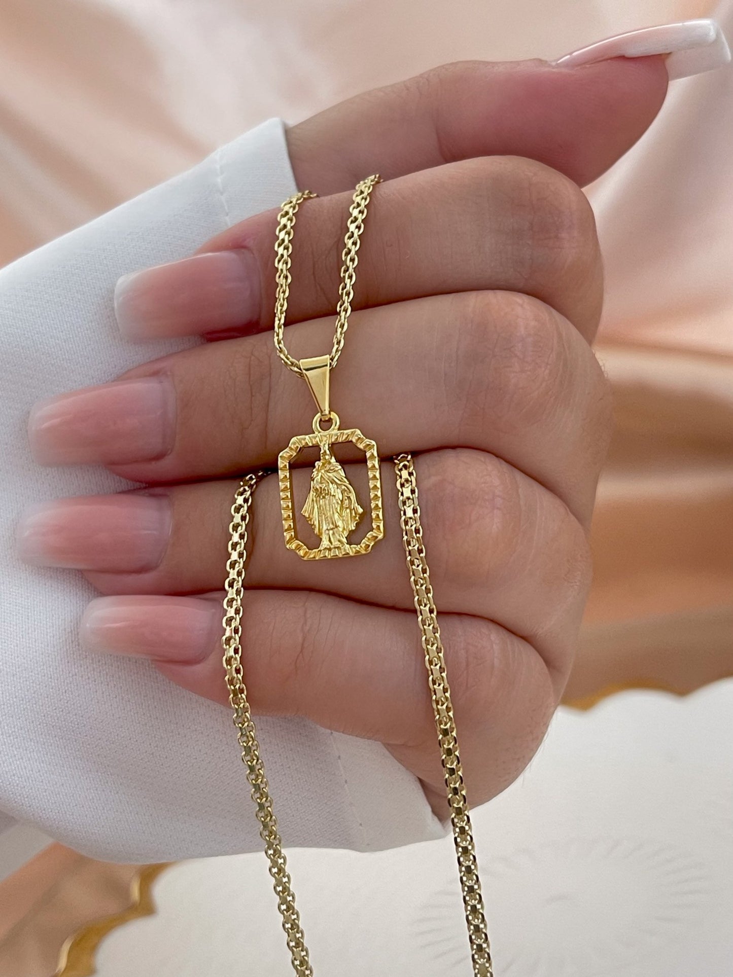 Dije Virgen Del Carmen Silueta